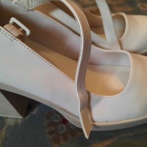 MIA Cream Heels Sophisticated Style